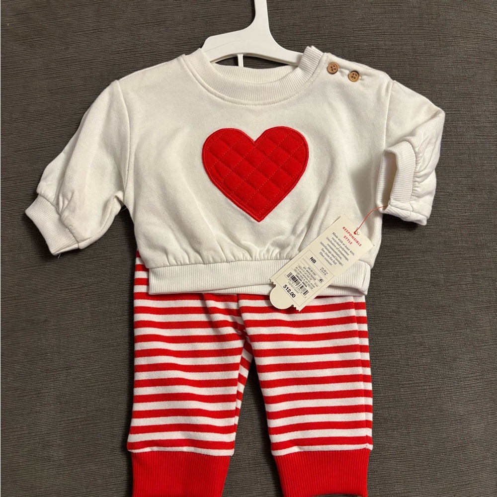 Cat & Jack 
Cute Baby Set with Heart and Stripes